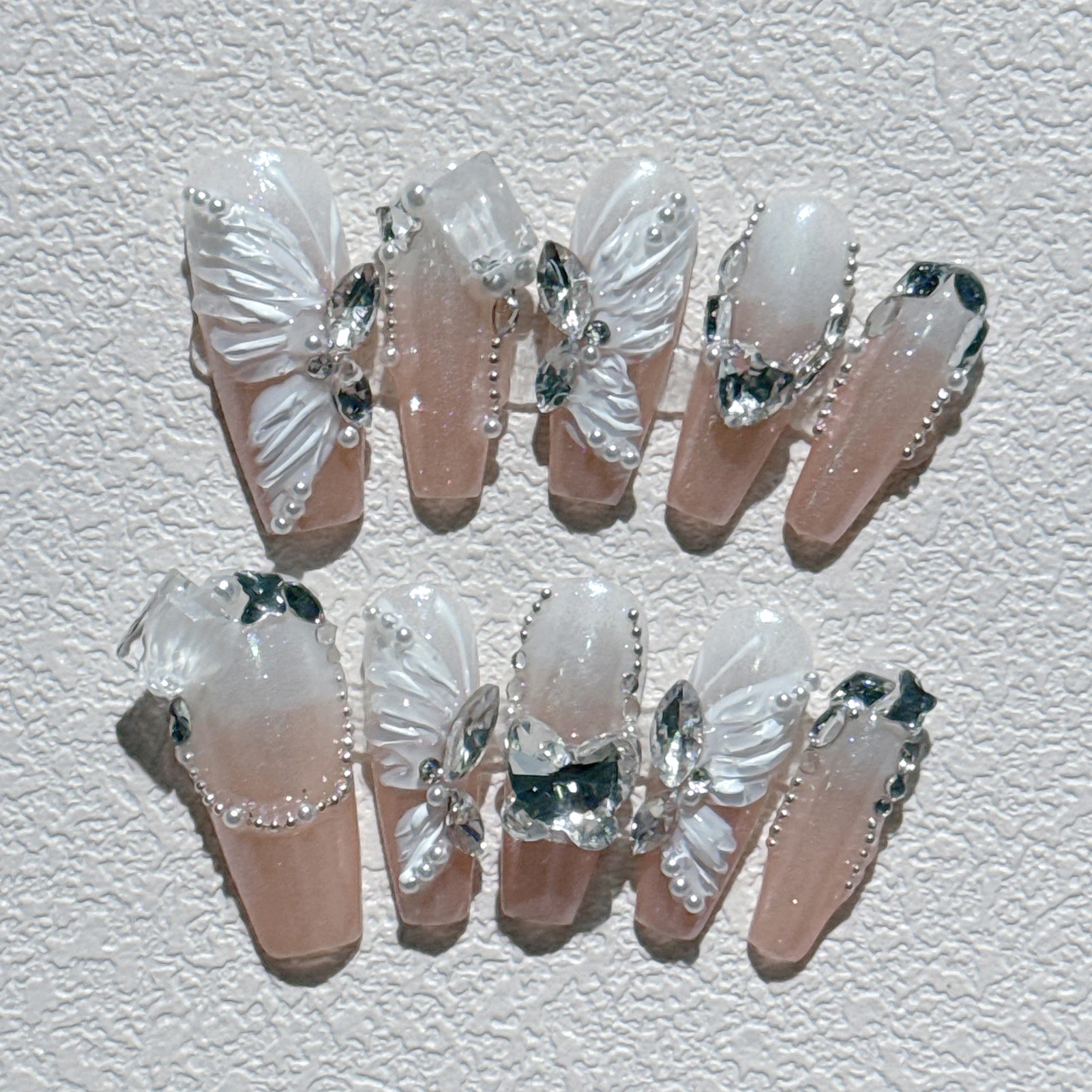 Handmade Press On Nails Pink White Gradient Flash Fake Nails With Silver Beads Pearl Rhinestones Decor Fake Nails Long Ballet
Handmade Press On Nails Pink White Gradient Flash Fake Nails With Silver Beads Pearl Rhinestones Decor Fake Nails Long Ballet