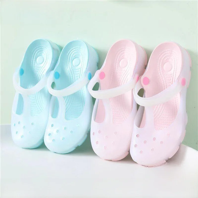 Women's 2025 New Hole Shoe Sandals Slip-On Slippers Soft Bottom Anti-Slip Beach Shoes Summer Nurse Surgical Room Shoes
Women's 2025 New Hole Shoe Sandals Slip-On Slippers Soft Bottom Anti-Slip Beach Shoes Summer Nurse Surgical Room Shoes