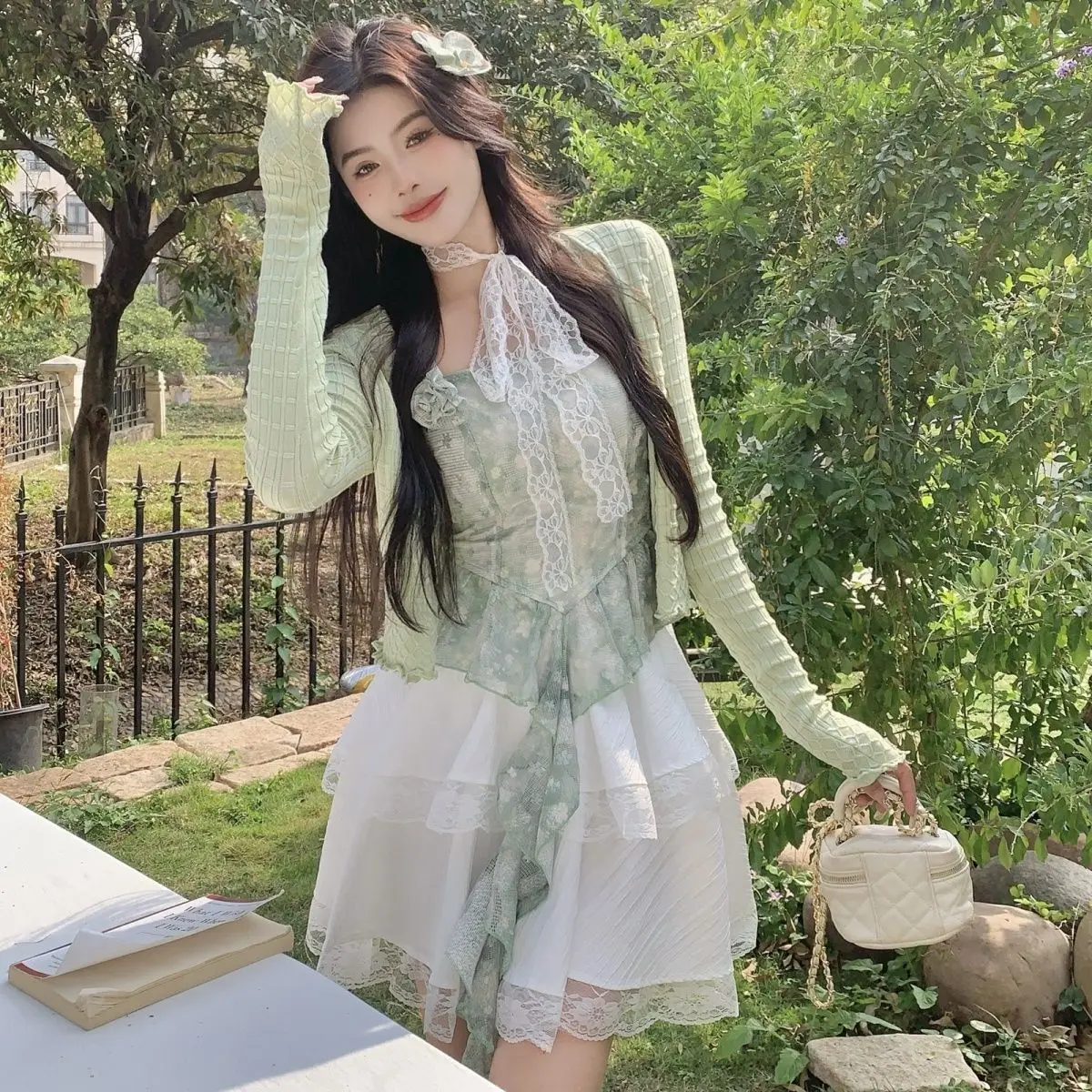 Korea Version Sweet Style Three-Piece Set Slim Floral Pure Sling Top Cardigan Lace Skirt Women Spring Summer Niche Design Set
Korea Version Sweet Style Three-Piece Set Slim Floral Pure Sling Top Cardigan Lace Skirt Women Spring Summer Niche Design Set