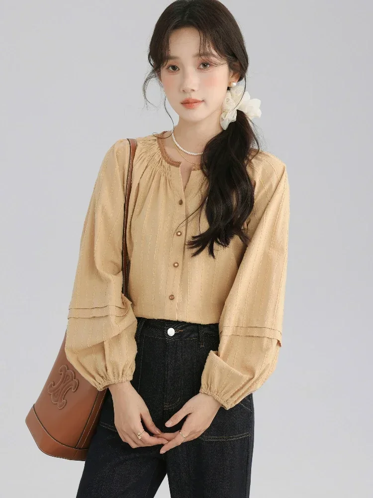 French Vintage Lace Patchwork Blouse for Women, Autumn Floral Lantern Sleeve Splicing Loose Slim Fit Round Neck Top Spring Autum
French Vintage Lace Patchwork Blouse for Women, Autumn Floral Lantern Sleeve Splicing Loose Slim Fit Round Neck Top Spring Autum