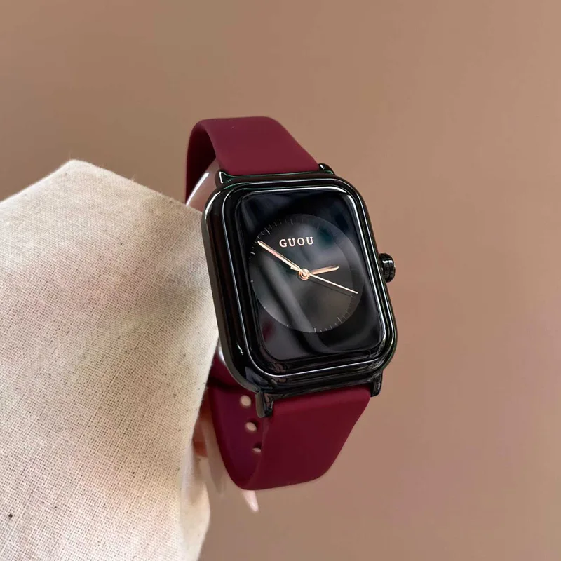 New Stylish Women'S Quartz Watch With Silicone Strap, A Simple Yet Sophisticated Timepiece, Perfect As A Gift For Women.
New Stylish Women'S Quartz Watch With Silicone Strap, A Simple Yet Sophisticated Timepiece, Perfect As A Gift For Women.