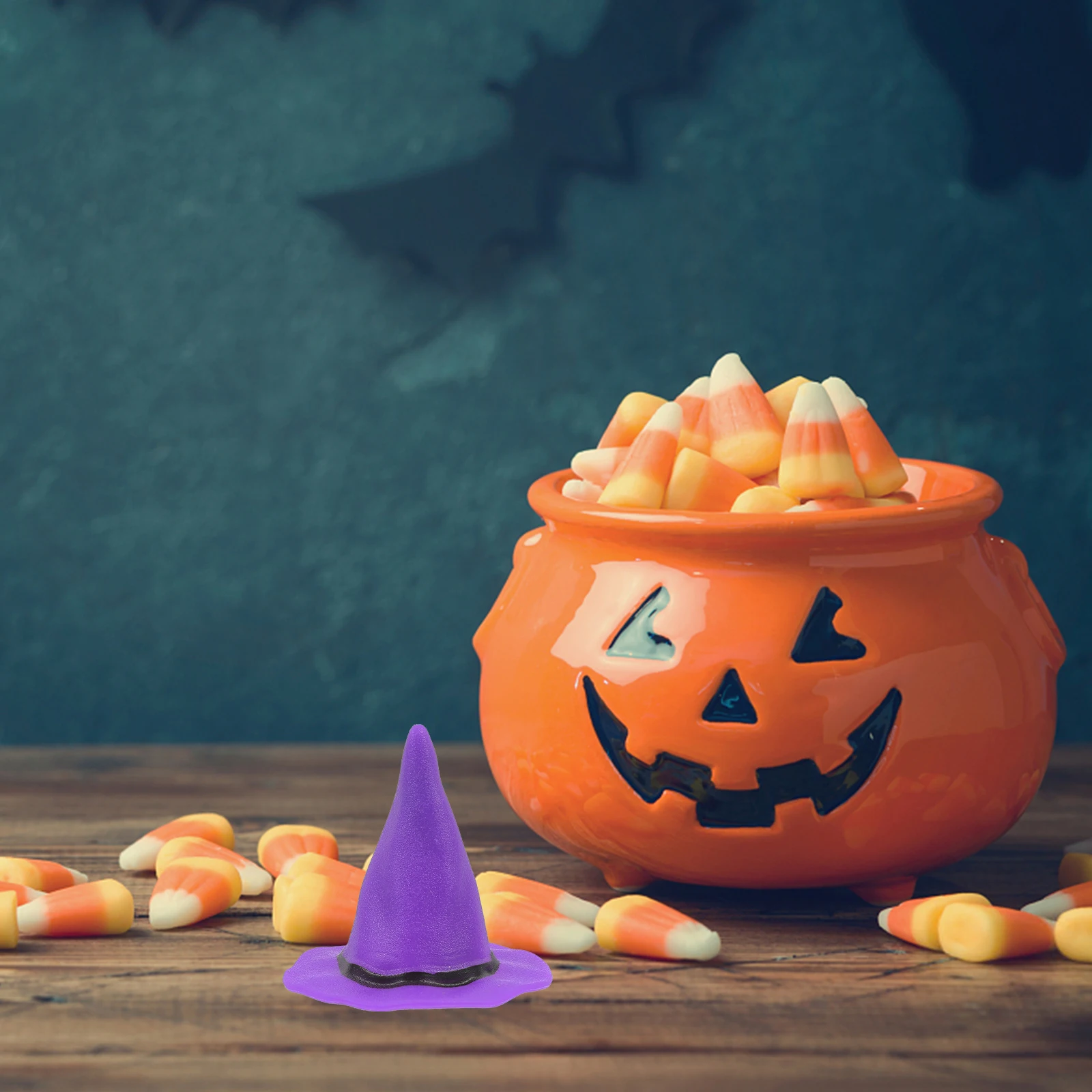 12pcs Hats Mixed Decorations Halloween Bottle Toppers Plastic Bottle Covers Room Accessories
12pcs Hats Mixed Decorations Halloween Bottle Toppers Plastic Bottle Covers Room Accessories