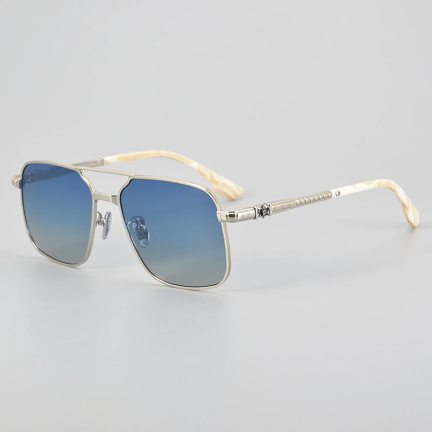2025 New Classic Fashion Men's Outdoor Driving Pilot Sun Glasses UV400 Brand Design High Quality Luxury Women's Sunglasses Cool 
2025 New Classic Fashion Men's Outdoor Driving Pilot Sun Glasses UV400 Brand Design High Quality Luxury Women's Sunglasses Cool