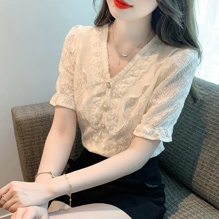 Elegant V-neck Short Sleeved Chiffon Sweater for Women Pleated Patchwork Lace Pullover 2025 Summer Top
Elegant V-neck Short Sleeved Chiffon Sweater for Women Pleated Patchwork Lace Pullover 2025 Summer Top