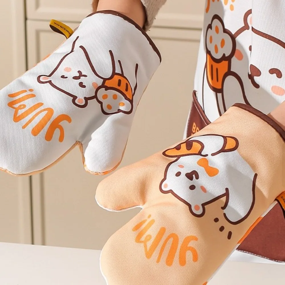 Thickened Insulated Gloves Cartoon Portable Heat-Resistant Gloves Comfortable Wear-resistant Kitchen Oven Gloves Microwave
Thickened Insulated Gloves Cartoon Portable Heat-Resistant Gloves Comfortable Wear-resistant Kitchen Oven Gloves Microwave
