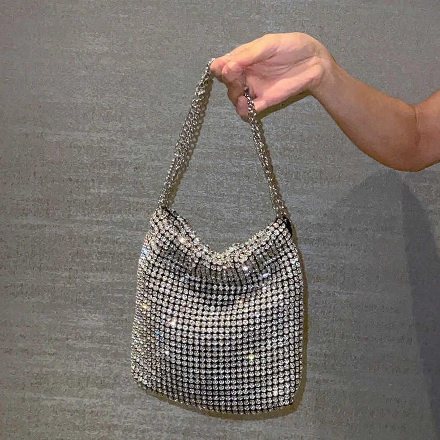 UGALS Heavy Duty Water Diamond Shiny Bucket Bag Evening Party Mobile Phone Bag Chain Underarm Crossbody Bag Fashionable Soft ...
UGALS Heavy Duty Water Diamond Shiny Bucket Bag Evening Party Mobile Phone Bag Chain Underarm Crossbody Bag Fashionable Soft ...