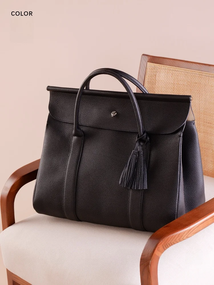 Cultum Genuine Leather Tote Bag with Flip Cover for Business Travel Large Capacity Slant Cross Handbag Cowhide Leather
Cultum Genuine Leather Tote Bag with Flip Cover for Business Travel Large Capacity Slant Cross Handbag Cowhide Leather