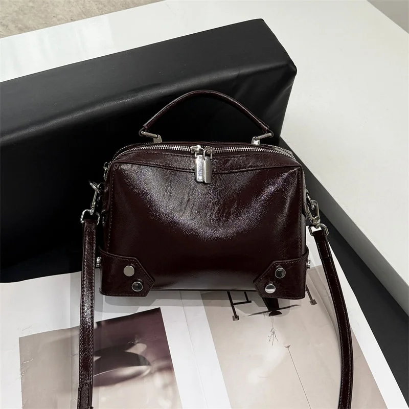 2025 New Woman Genuine Leather Tote Bag Fashion Ladies Handbag Small Real Cowhide Shoulder or Crossbody Bag
2025 New Woman Genuine Leather Tote Bag Fashion Ladies Handbag Small Real Cowhide Shoulder or Crossbody Bag