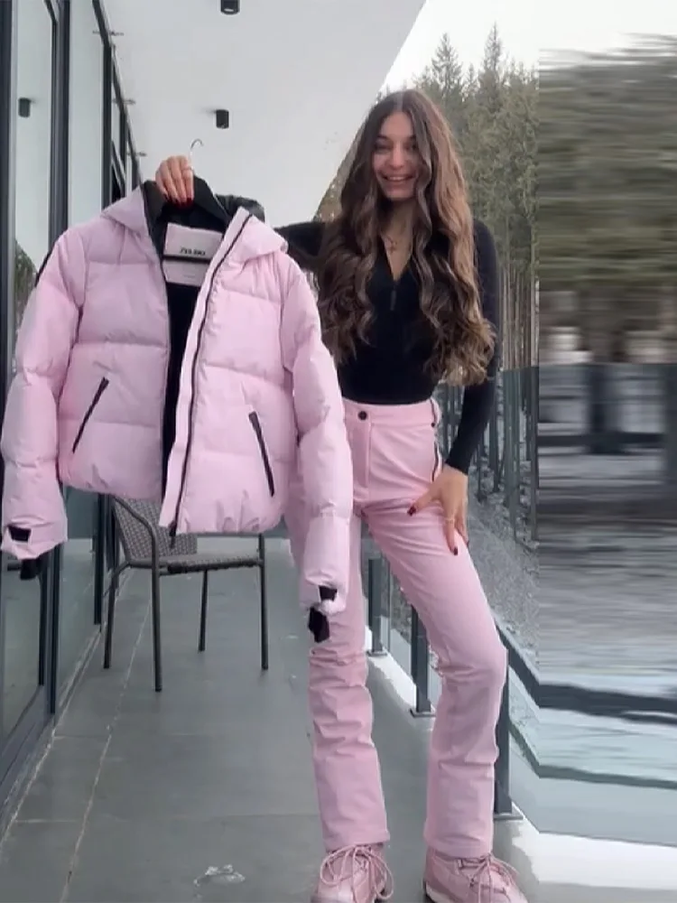 Женская короткая лыжная хлопковая куртка на молнии с капюшоном и длинными рукавами, толстое теплое пальто, удобные длинные спортивные штаны, новинка 2025, женский спортивный комплект
Женская короткая лыжная хлопковая куртка на молнии с капюшоном и длинными рукавами, толстое теплое пальто, удобные длинные спортивные штаны, новинка 2025, женский спортивный комплект