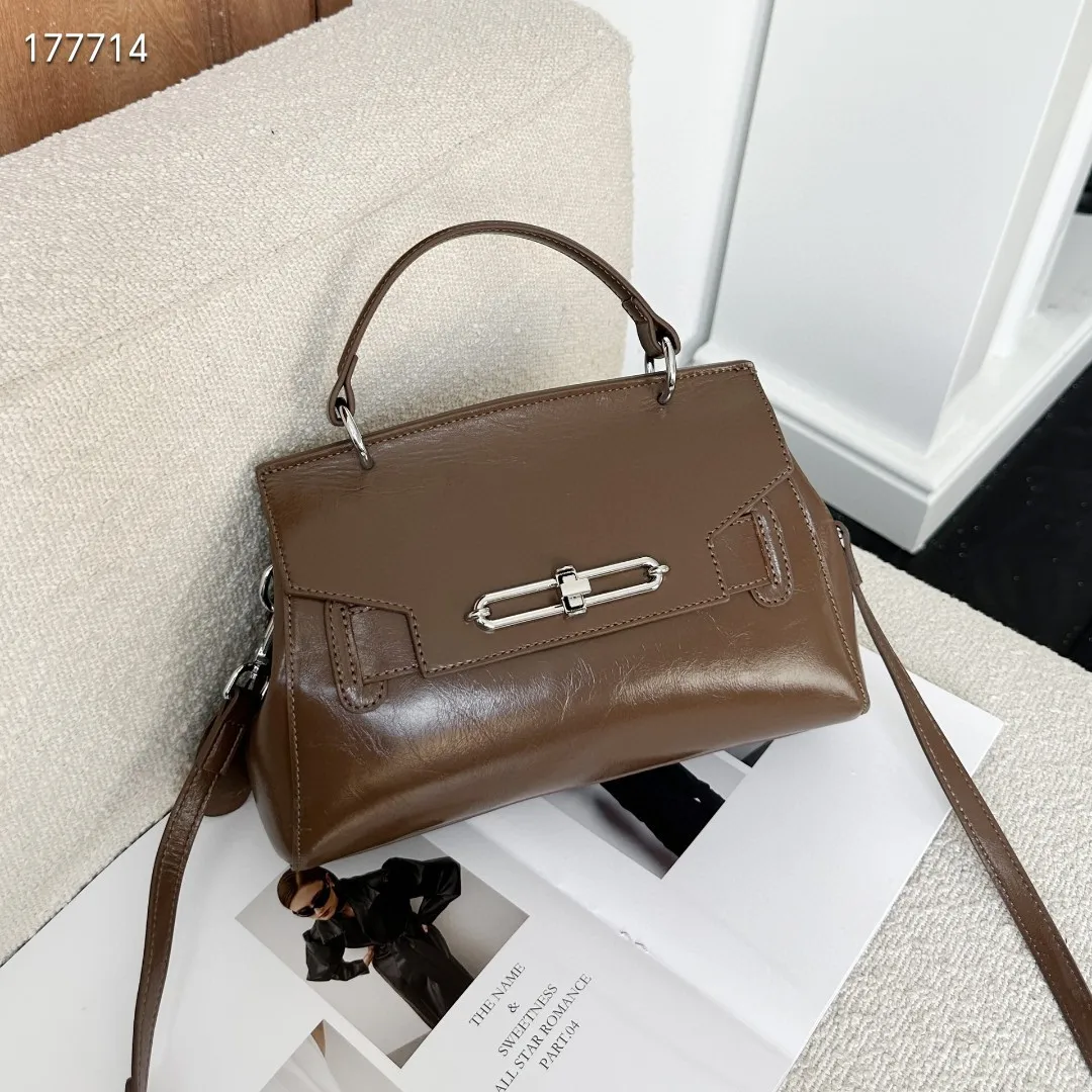 New versatile leather Kelly bag for women, high-end light luxury shoulder bag, commuting simple hand-held women's bag
New versatile leather Kelly bag for women, high-end light luxury shoulder bag, commuting simple hand-held women's bag