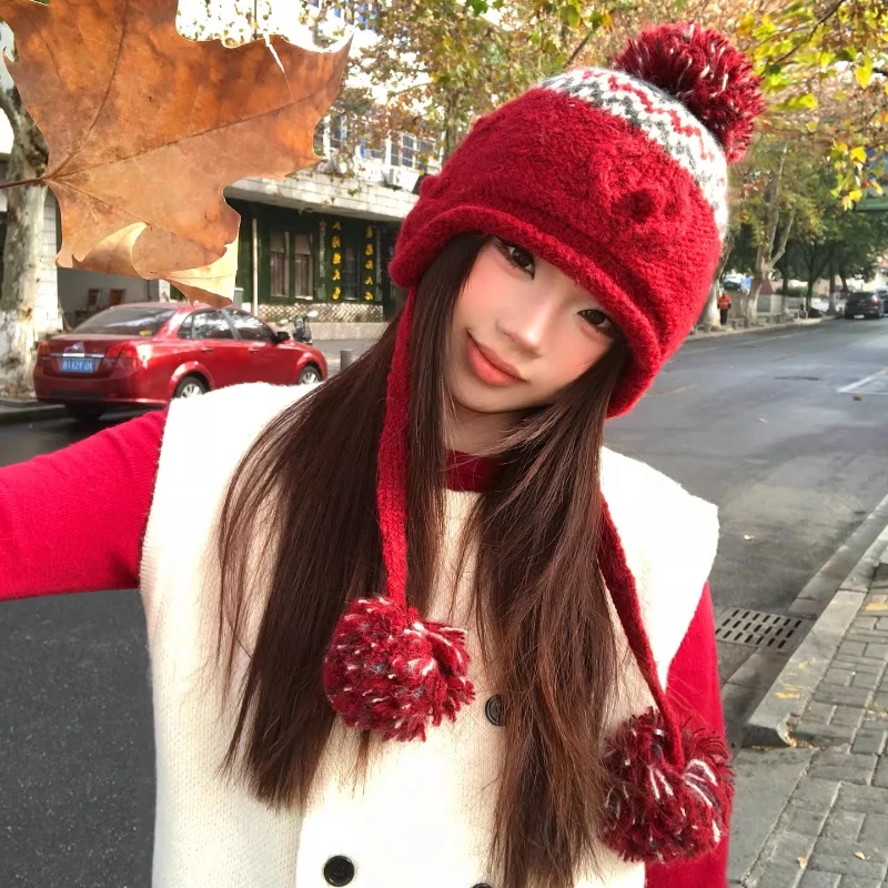 Вязаные пуловеры в стиле ретро с помпонами в стиле Fair Island для женщин, зимние утолщенные теплые шапочки для защиты ушей для путешествий
Вязаные пуловеры в стиле ретро с помпонами в стиле Fair Island для женщин, зимние утолщенные теплые шапочки для защиты ушей для путешествий