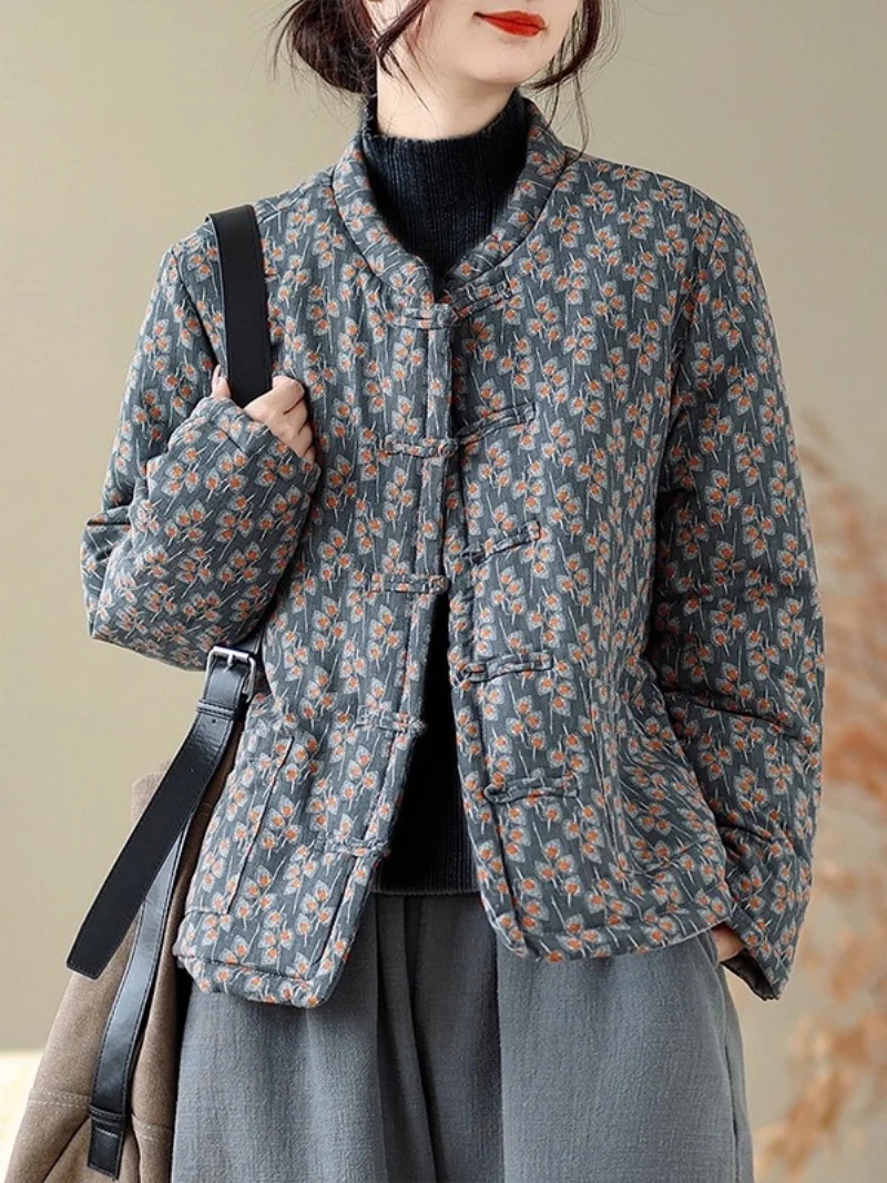 Толстое хлопковое пальто в китайском стиле Zen для женщин, осень-зима 2025, ретро куртка со стоячим воротником и принтом, стеганый топ W978
Толстое хлопковое пальто в китайском стиле Zen для женщин, осень-зима 2025, ретро куртка со стоячим воротником и принтом, стеганый топ W978