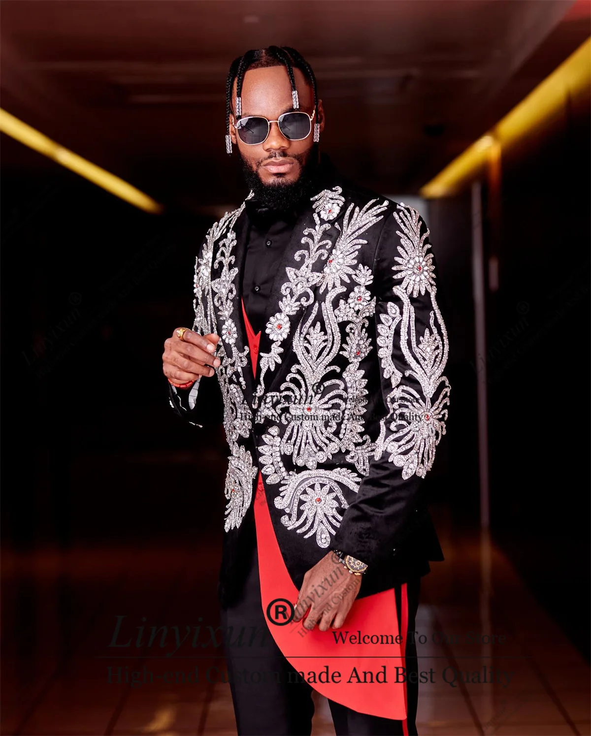 Shiny Beaded Diamond Men Suits Business Male Prom Blazers Customized Party Costume Homme 3 Pieces Sets Wedding Groom Tuxedos
Shiny Beaded Diamond Men Suits Business Male Prom Blazers Customized Party Costume Homme 3 Pieces Sets Wedding Groom Tuxedos