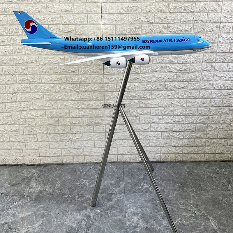 1:63 Scale Korean Air Cargo Boeing 747-8F Aircraft Model Large-scale Aviation Exhibition Hall Floor Model Plastic Crafts
1:63 Scale Korean Air Cargo Boeing 747-8F Aircraft Model Large-scale Aviation Exhibition Hall Floor Model Plastic Crafts