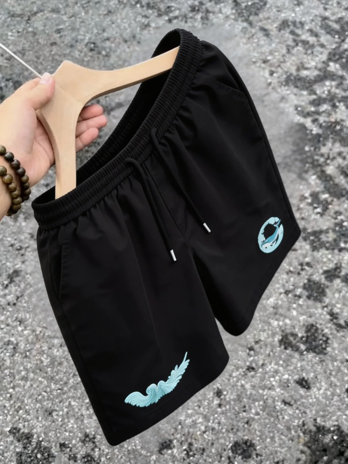 Black Quick-Dry Ice Silk Shorts Men's Summer Thin Basketball Sports Fitness Training Five-Quarter Length Stitched Pants
Black Quick-Dry Ice Silk Shorts Men's Summer Thin Basketball Sports Fitness Training Five-Quarter Length Stitched Pants