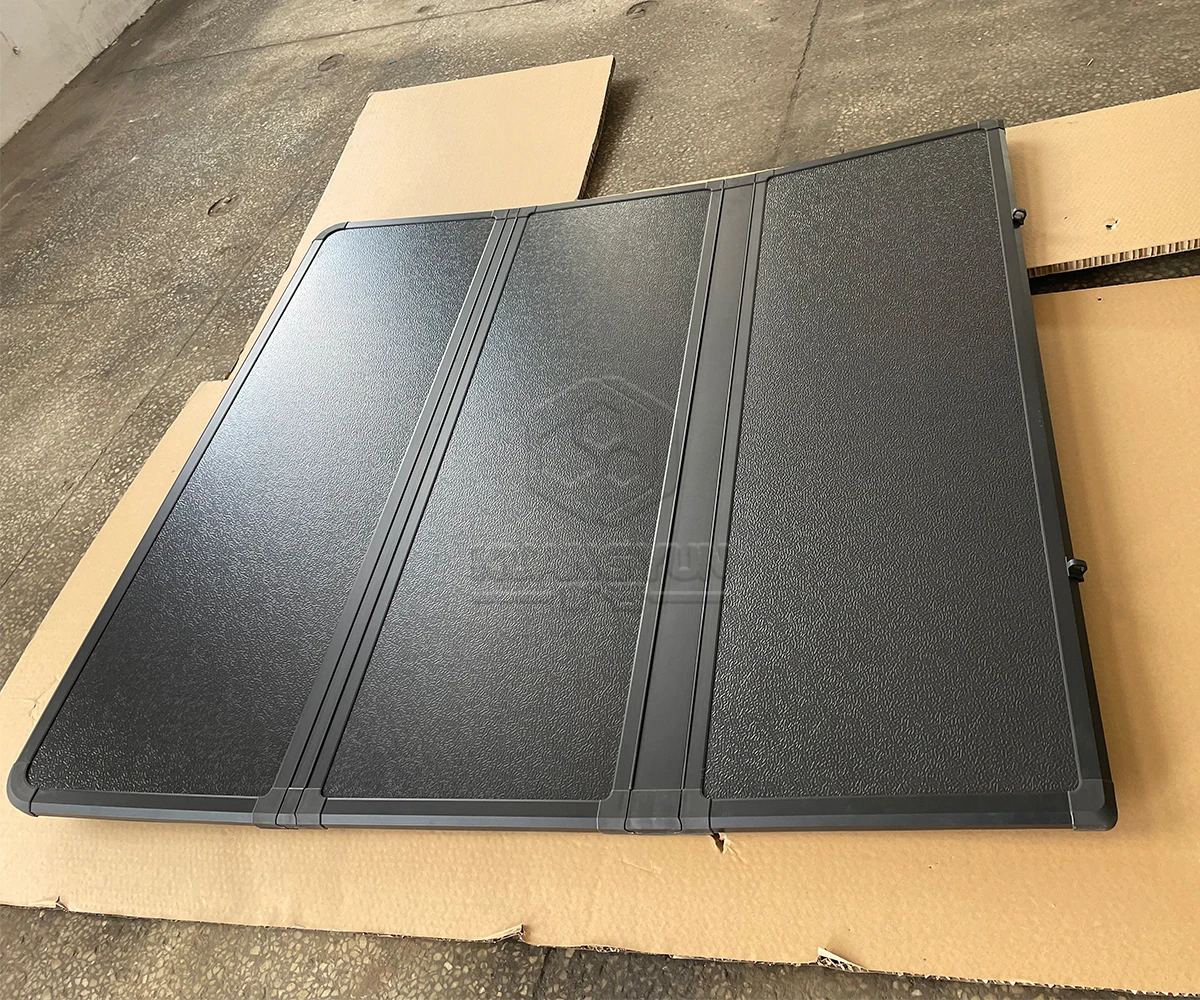 High Quality Aluminium Hard Pickup Bed Tonneau Cover Auto Exterior Accessory for Ford Ranger 5ft Waterproof for Silverado NP300
High Quality Aluminium Hard Pickup Bed Tonneau Cover Auto Exterior Accessory for Ford Ranger 5ft Waterproof for Silverado NP300