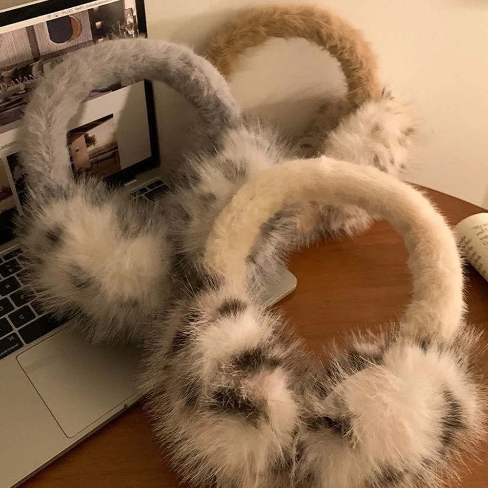 Удобные ветрозащитные наушники с леопардовым принтом, мягкие складные наушники, грелки для ушей, зимние утолщенные наушники в корейском стиле, лыжи
Удобные ветрозащитные наушники с леопардовым принтом, мягкие складные наушники, грелки для ушей, зимние утолщенные наушники в корейском стиле, лыжи