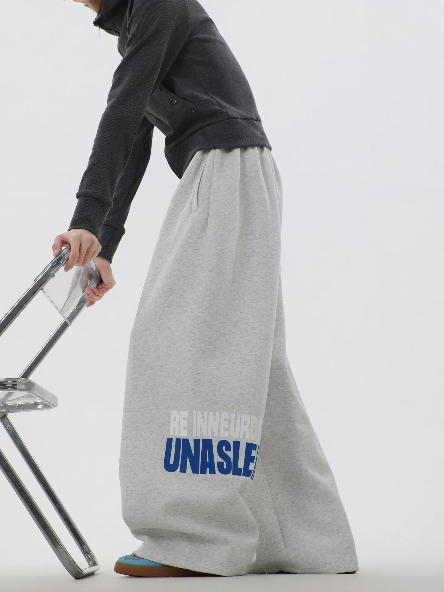 American Lazy Style Men's Summer Street Dance Loose Wide Leg Casual Pants Baggy Loose Knife Casual Trousers
American Lazy Style Men's Summer Street Dance Loose Wide Leg Casual Pants Baggy Loose Knife Casual Trousers