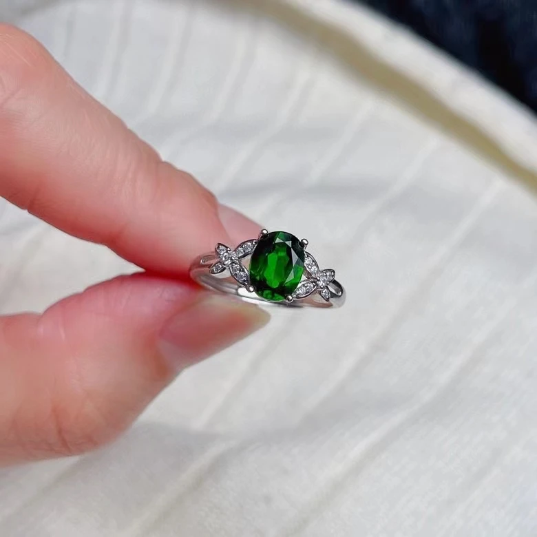 2022 New Diopside Gemstone Ring for Women Jewelry Birthday Party Gift Natural Gem Cool Green Color Flower Good Gift
2022 New Diopside Gemstone Ring for Women Jewelry Birthday Party Gift Natural Gem Cool Green Color Flower Good Gift