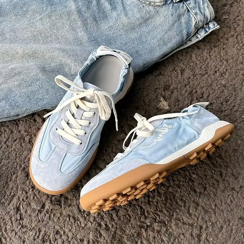 Chunky Sneakers Women Soft Sole Running Shoes Fashion Casual Microfiber Leather Breathable Height Increased Platform Board Shoes
Chunky Sneakers Women Soft Sole Running Shoes Fashion Casual Microfiber Leather Breathable Height Increased Platform Board Shoes