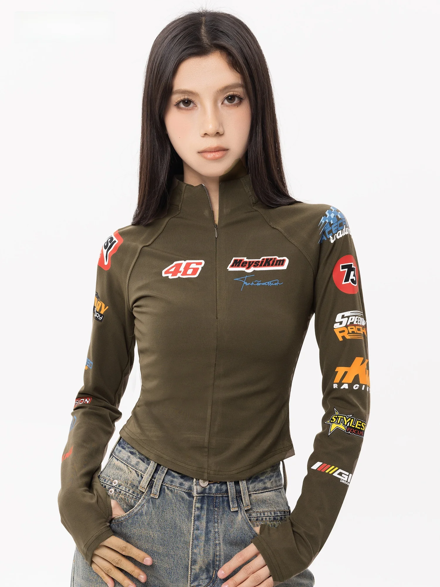 Женская приталенная футболка с высоким воротником в мотоциклетном стиле, весна 2026, новая модная уличная одежда с принтом, топ из смесового хлопка с длинными рукавами
Женская приталенная футболка с высоким воротником в мотоциклетном стиле, весна 2026, новая модная уличная одежда с принтом, топ из смесового хлопка с длинными рукавами