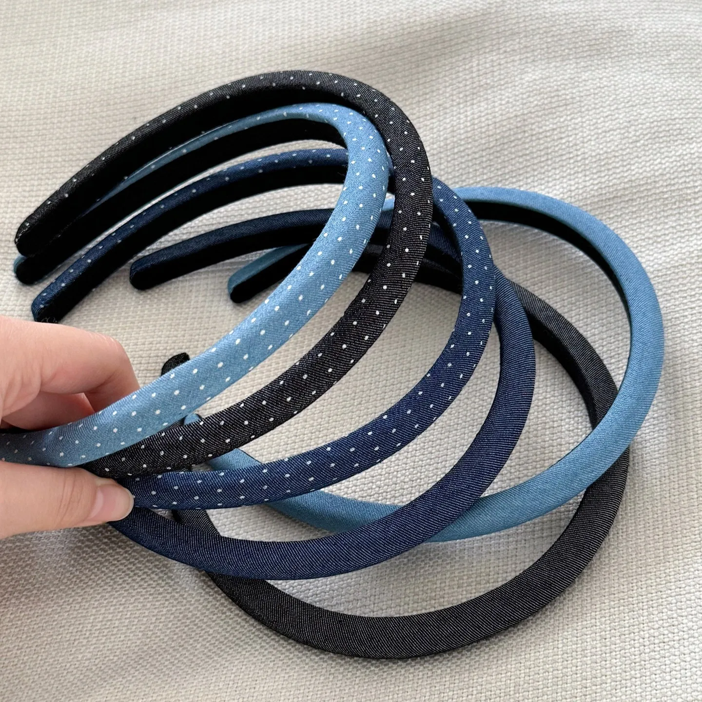 Blue Denim Hairbands Thickened Headbands Women Girls Dot Denim Narrow Hair Hoops Hair Bands Scrunchies Hair Accessories Fashion
Blue Denim Hairbands Thickened Headbands Women Girls Dot Denim Narrow Hair Hoops Hair Bands Scrunchies Hair Accessories Fashion