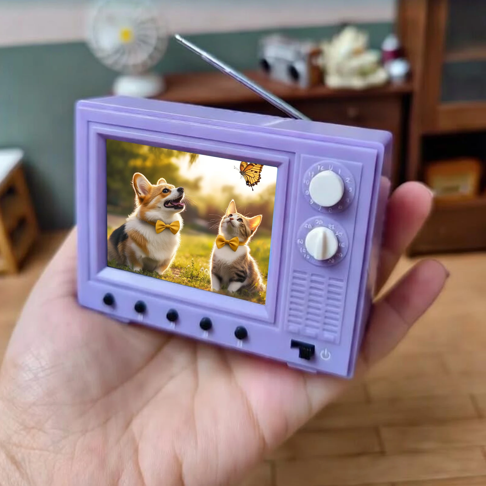 Mini Retro TV 2.4 Inch HD 720p Tiny TV Classics with 8GB Storage Support Externa USB Flash Drive Playback for Dollhouse Gifts
Mini Retro TV 2.4 Inch HD 720p Tiny TV Classics with 8GB Storage Support Externa USB Flash Drive Playback for Dollhouse Gifts