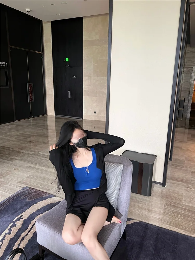 Женский тонкий кардиган из модального волокна прямого кроя для защиты от солнца, модный, для повседневной носки
Женский тонкий кардиган из модального волокна прямого кроя для защиты от солнца, модный, для повседневной носки