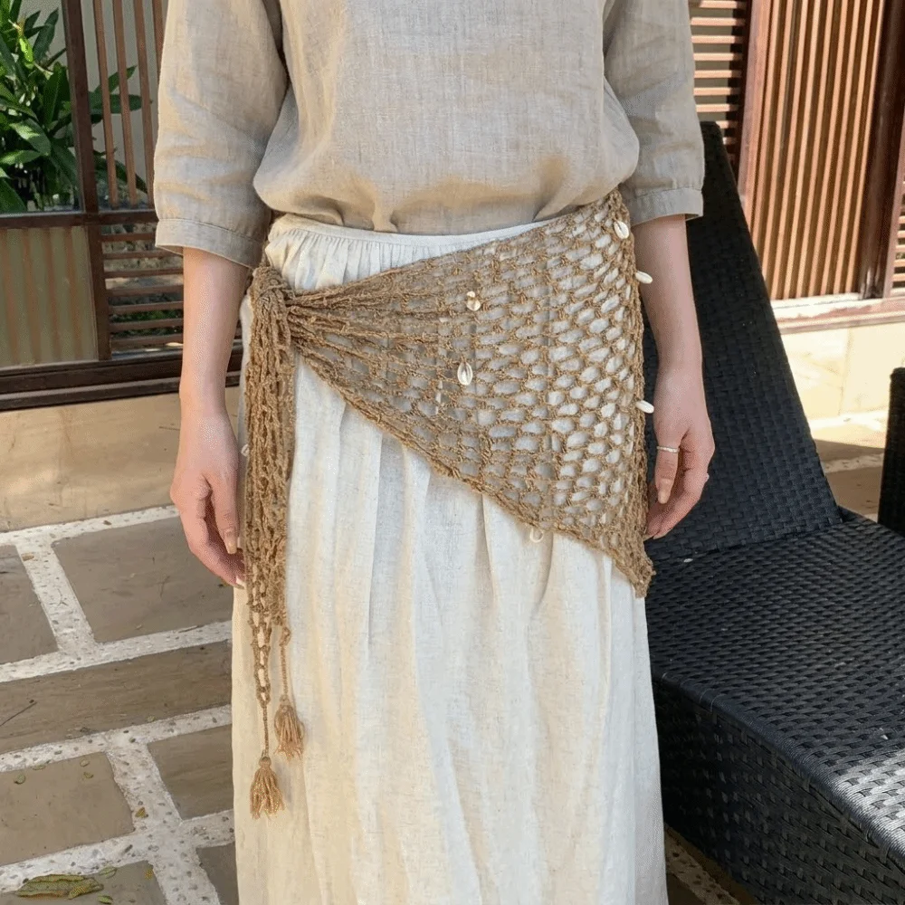 Fashion Solid Color Triangle Hip Scarf Knitted Mesh Crochet Short Skirt Wrap Versatile Detachable Waist Belt Casual
Fashion Solid Color Triangle Hip Scarf Knitted Mesh Crochet Short Skirt Wrap Versatile Detachable Waist Belt Casual