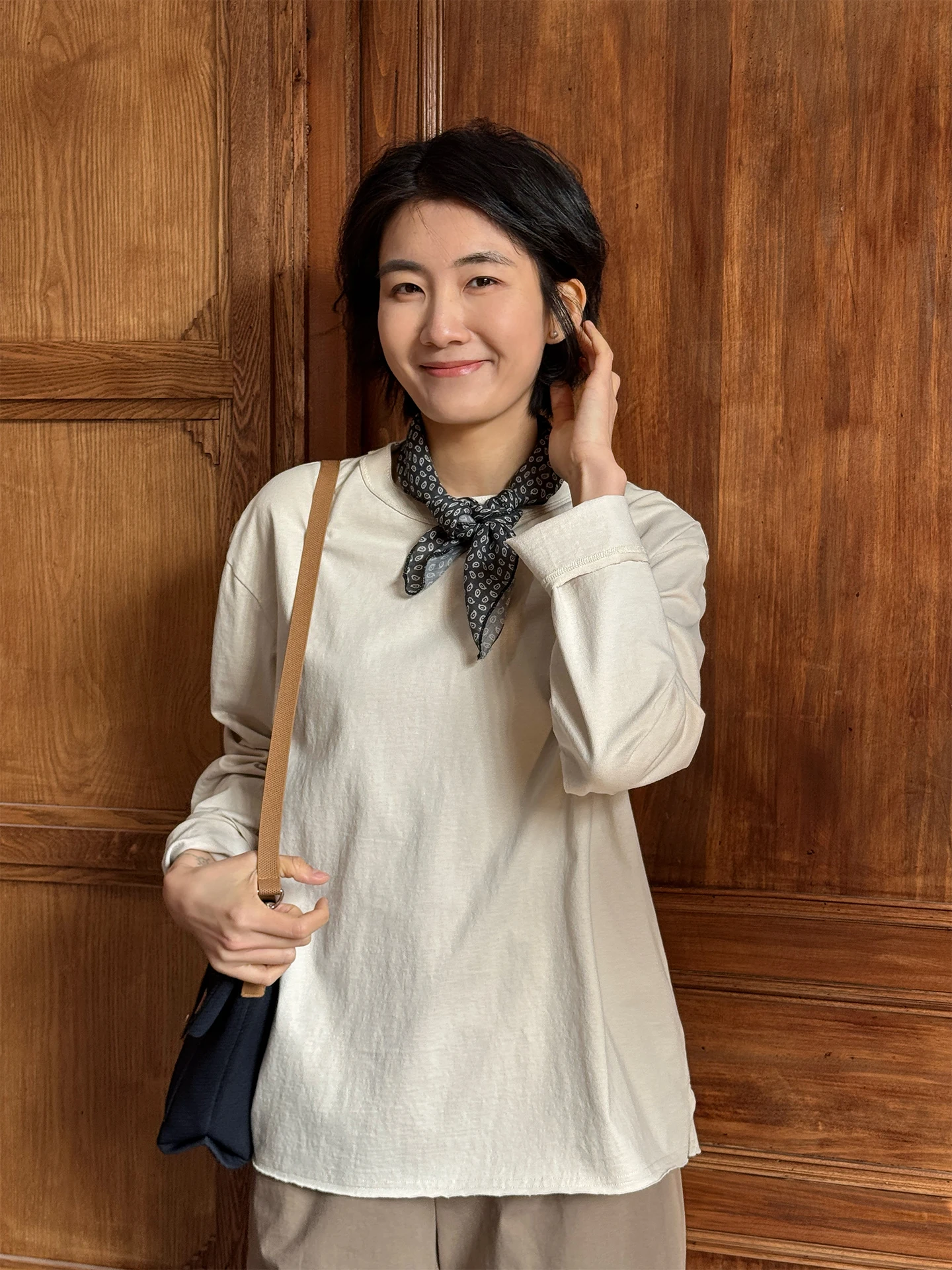 Pure Cotton round Ne Long Sve Base irt Women's Casual Inner Wear T-irt Spring New Sle Single Piece Top
Pure Cotton round Ne Long Sve Base irt Women's Casual Inner Wear T-irt Spring New Sle Single Piece Top