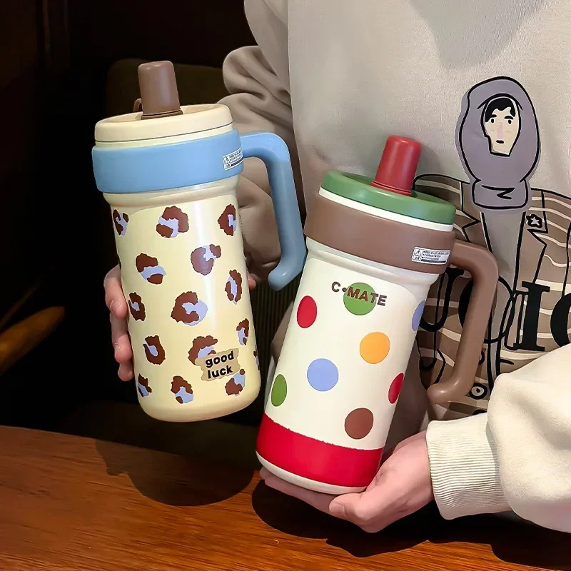 304 Stainless Steel Insulated Water Bottle 1000ml Fashion Thermal Coffee Car Cup Cold Hot Mugs Girls Straw Cup Vacuum Flask
304 Stainless Steel Insulated Water Bottle 1000ml Fashion Thermal Coffee Car Cup Cold Hot Mugs Girls Straw Cup Vacuum Flask