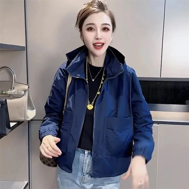 Hooded Women's Jackets 2025 Spring Autumn New Loose Coat Lady Zipper Wearing Explosive Outerwear Trend Joker Overwear Top Female
Hooded Women's Jackets 2025 Spring Autumn New Loose Coat Lady Zipper Wearing Explosive Outerwear Trend Joker Overwear Top Female