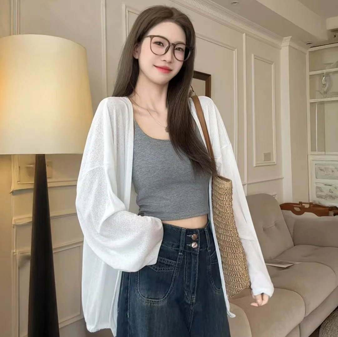 2025 Summer Korean Style Women's Long Sleeve knitted sweater Cardigan Protection Loose Solid Color Thin Breathable Casual Jacket
2025 Summer Korean Style Women's Long Sleeve knitted sweater Cardigan Protection Loose Solid Color Thin Breathable Casual Jacket