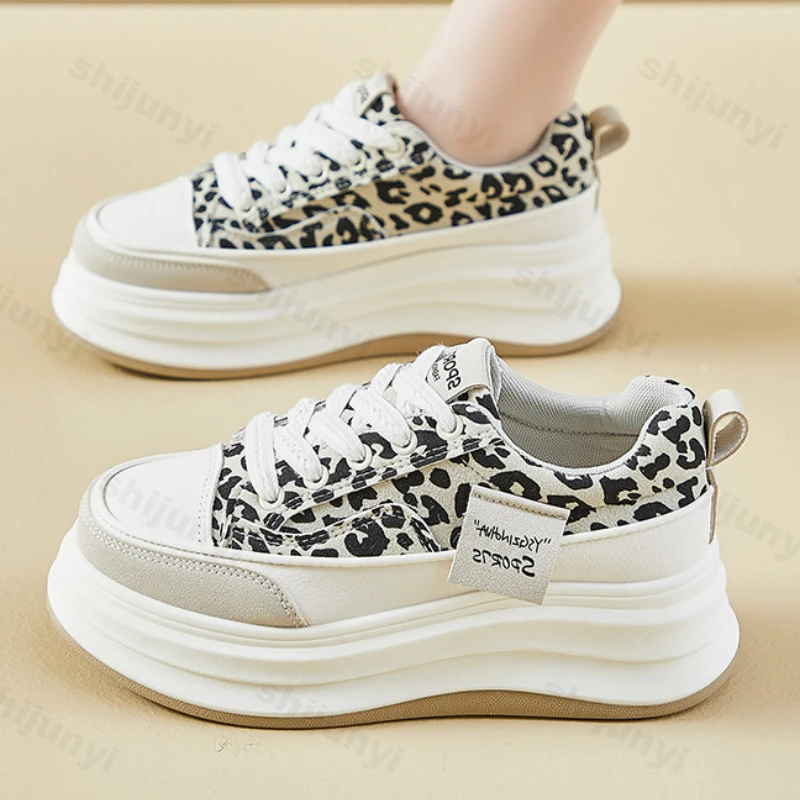 Women's Sneakers Spring New Thick Soled Leopard Print Sports Shoes Female Students Casual Board Shoes Fashion Lace Up Sneakers
Women's Sneakers Spring New Thick Soled Leopard Print Sports Shoes Female Students Casual Board Shoes Fashion Lace Up Sneakers