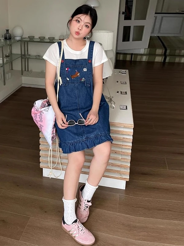 Slimming Denim Overalls Short Skirt Women's Summer Thin Waist Cinching Dress plus Size Girls Fun Youthful College Style Dress
Slimming Denim Overalls Short Skirt Women's Summer Thin Waist Cinching Dress plus Size Girls Fun Youthful College Style Dress