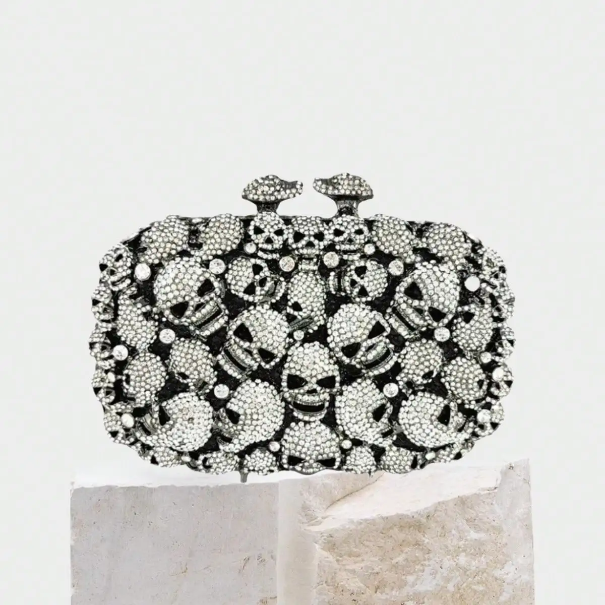 Women Unique Skulls Clutch Purse Rhinestone Crystal Handbags Diamond Evening Bag For Party Prom
Women Unique Skulls Clutch Purse Rhinestone Crystal Handbags Diamond Evening Bag For Party Prom
