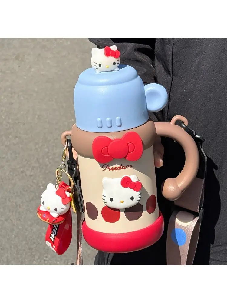Sanrio Hello Kitty термос из нержавеющей стали 316, милый аниме-термос большой емкости, кавайный чайник для девочек, студенческая соломенная чашка
Sanrio Hello Kitty термос из нержавеющей стали 316, милый аниме-термос большой емкости, кавайный чайник для девочек, студенческая соломенная чашка