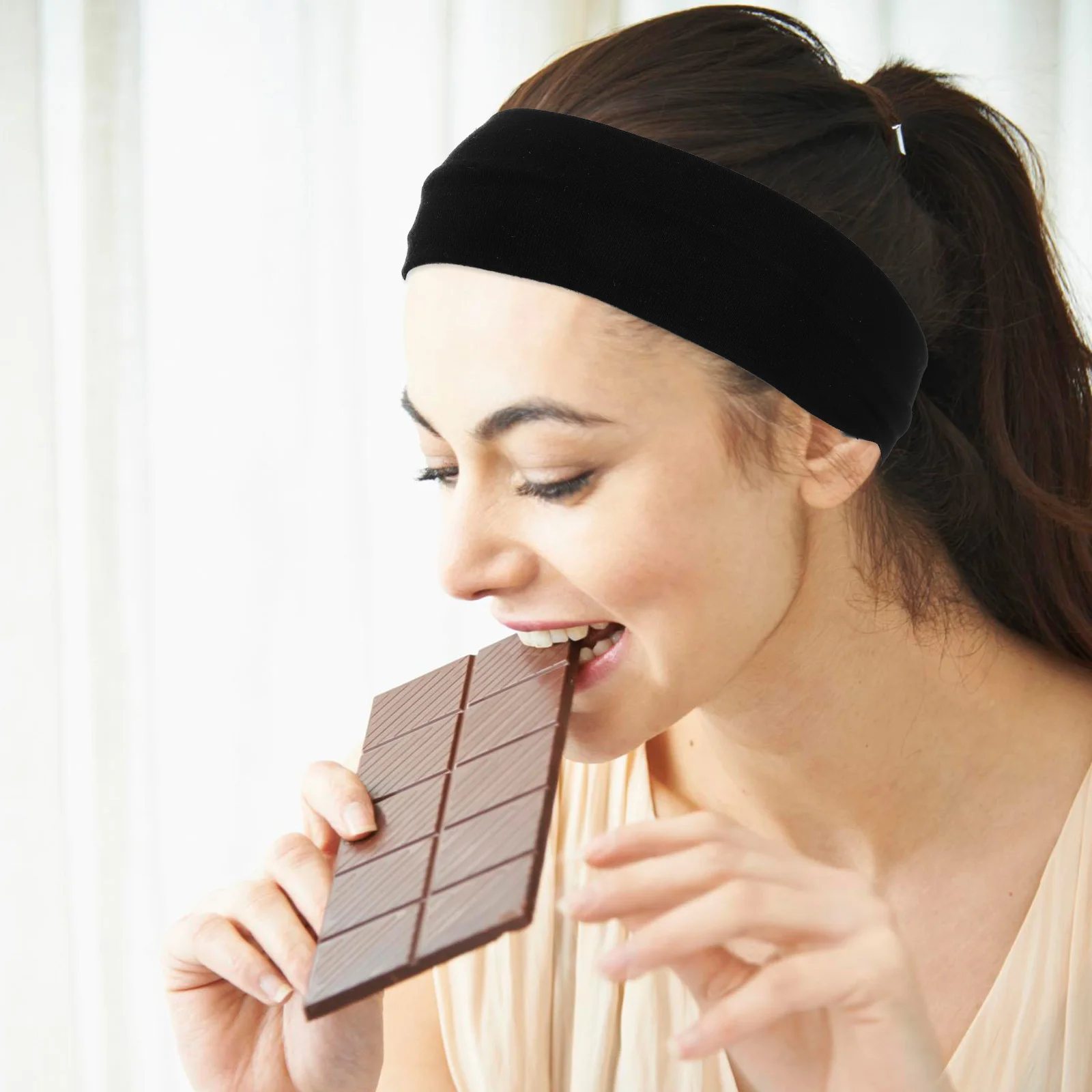 4 Pcs Sports Headband Sweatbands for Men Women Yoga Running Fitness Workout Hair Band Elastic Design Lightweight
4 Pcs Sports Headband Sweatbands for Men Women Yoga Running Fitness Workout Hair Band Elastic Design Lightweight