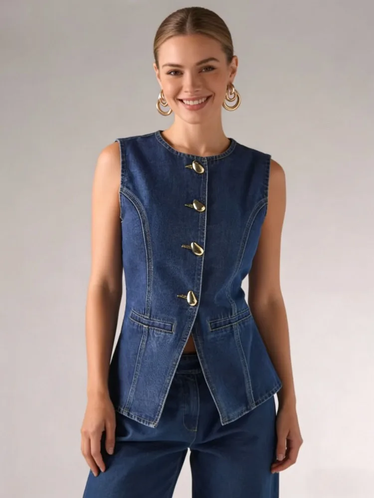 New Spring Summer Slim-Fit Denim Vest Washed Vintage Short Sleeveless Top for Women Outerwear Single-breasted Design Waistcoat
New Spring Summer Slim-Fit Denim Vest Washed Vintage Short Sleeveless Top for Women Outerwear Single-breasted Design Waistcoat