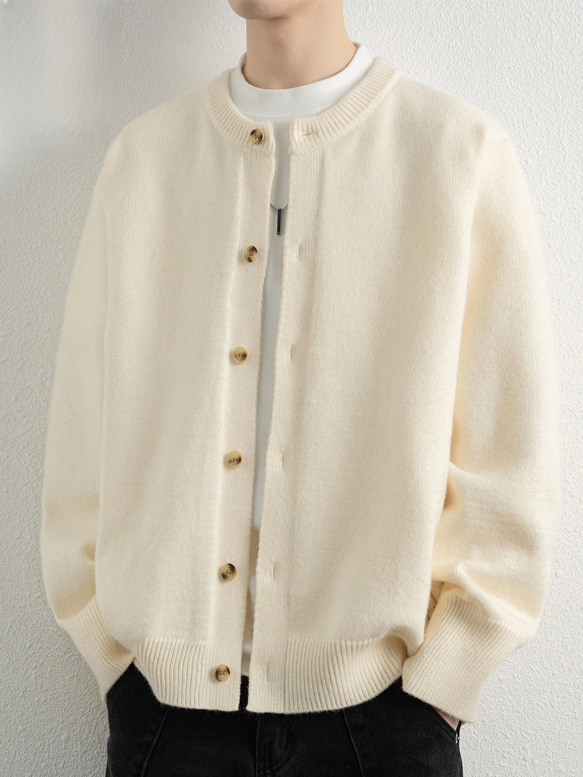 Knitted Open Cardigan Sweater Men's Outerwear Loose Stand Collar High End Feeling Top Youthful Vitali Sle Autumn
Knitted Open Cardigan Sweater Men's Outerwear Loose Stand Collar High End Feeling Top Youthful Vitali Sle Autumn