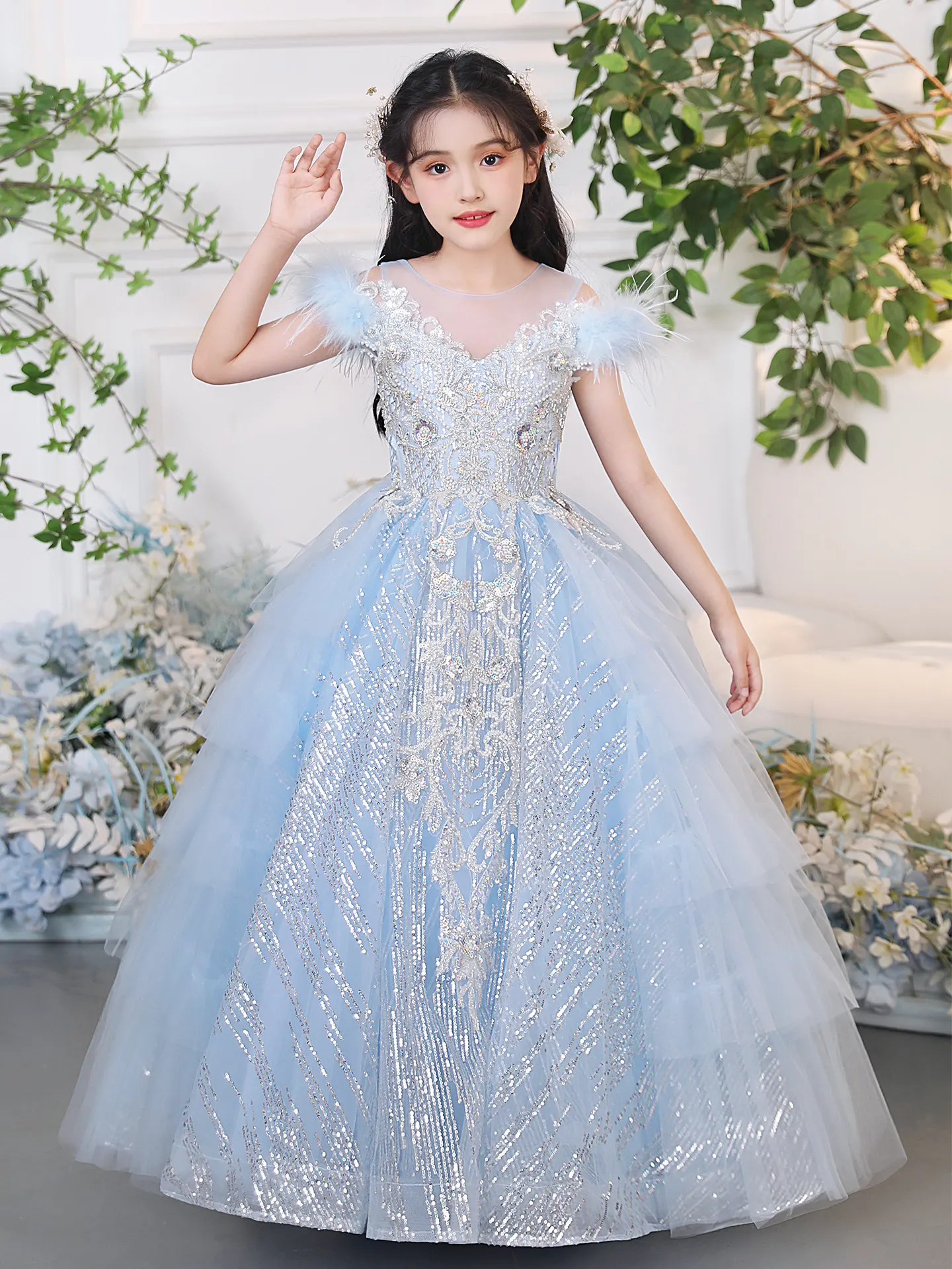 Custom Flower Girl Dress Wedding Gown First Christmas Party Dress Sheer Neck Feather Detail Sequin Embroidered Tulle Gown
Custom Flower Girl Dress Wedding Gown First Christmas Party Dress Sheer Neck Feather Detail Sequin Embroidered Tulle Gown