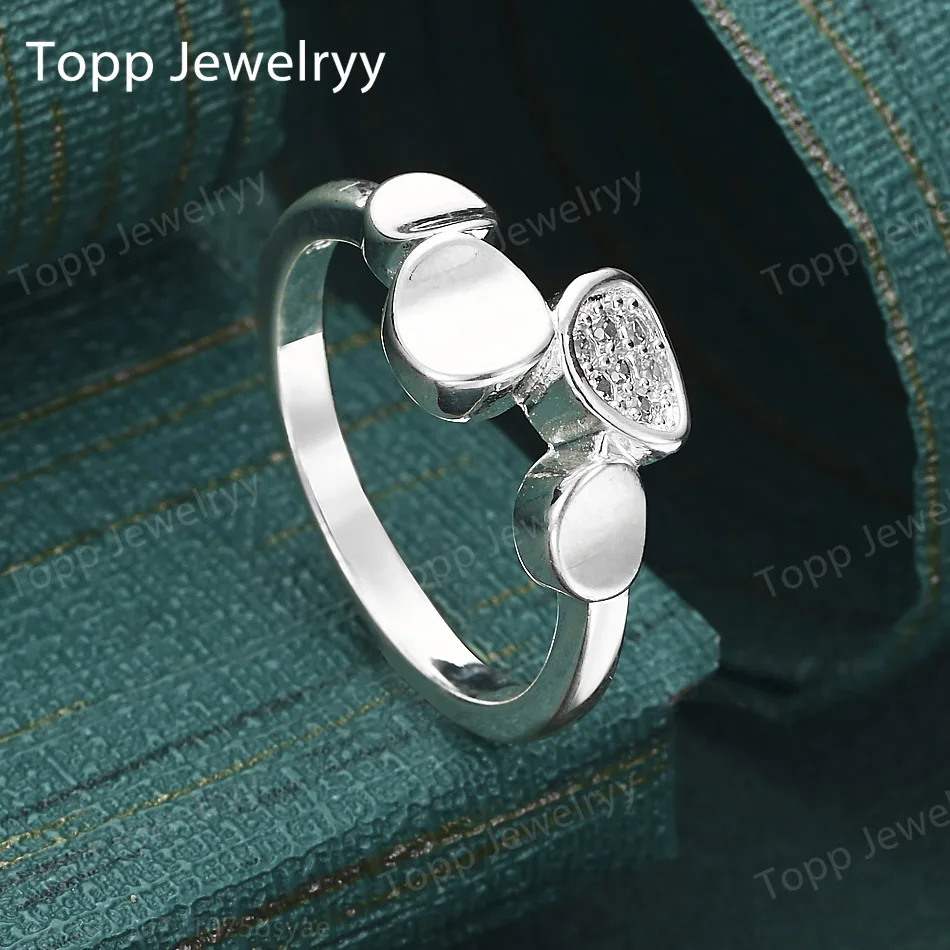 Кольцо из стерлингового серебра 925 пробы с 4 круглыми цирконами для женщин, модное украшение для вечеринок и рождественских подарков
Кольцо из стерлингового серебра 925 пробы с 4 круглыми цирконами для женщин, модное украшение для вечеринок и рождественских подарков