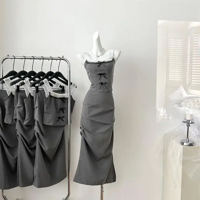 French Sweet Skirt Sets Gray Mesh Bow Tank Top Slim Vest Slit Design Pleated Long Skirt Summer Fashion Women Two-piece Set
French Sweet Skirt Sets Gray Mesh Bow Tank Top Slim Vest Slit Design Pleated Long Skirt Summer Fashion Women Two-piece Set