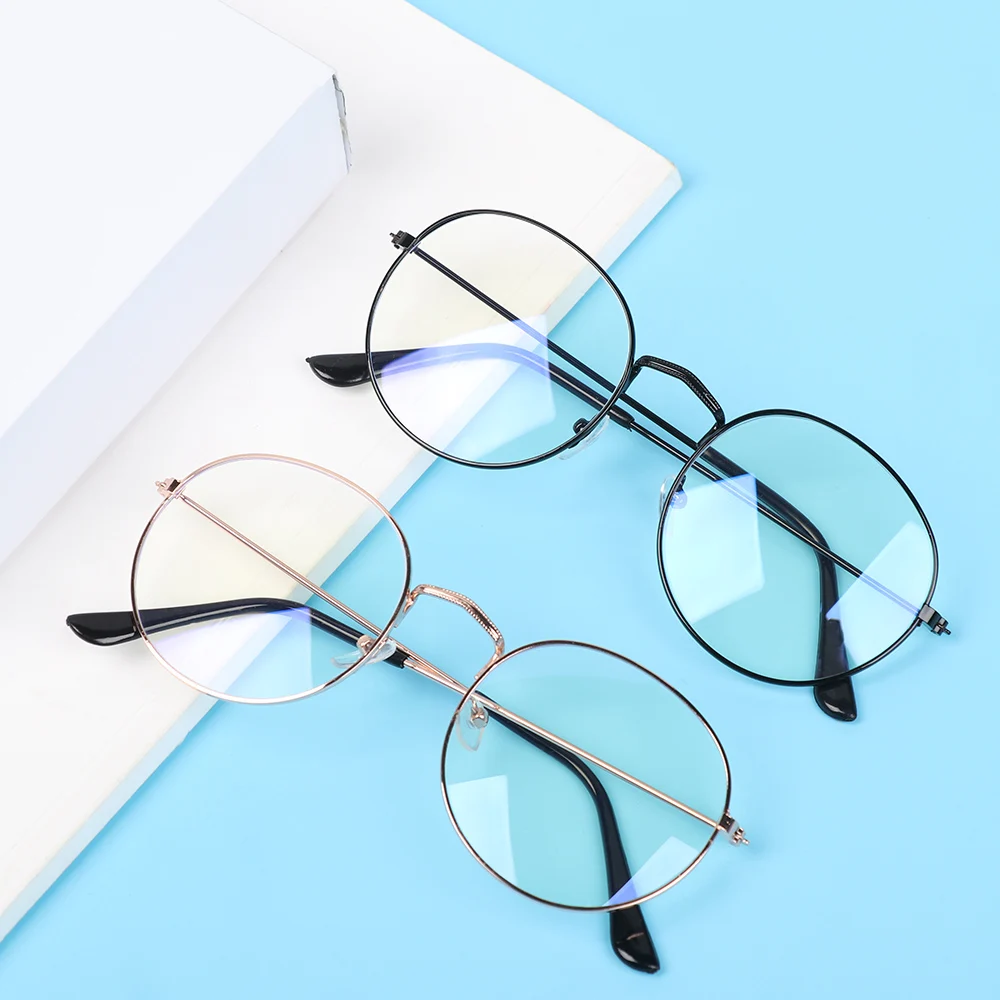 Women Men Portable Vintage Anti-Blue Light Eyeglasses Metal Glasses Ultra Light Frame Eye Protection
Women Men Portable Vintage Anti-Blue Light Eyeglasses Metal Glasses Ultra Light Frame Eye Protection