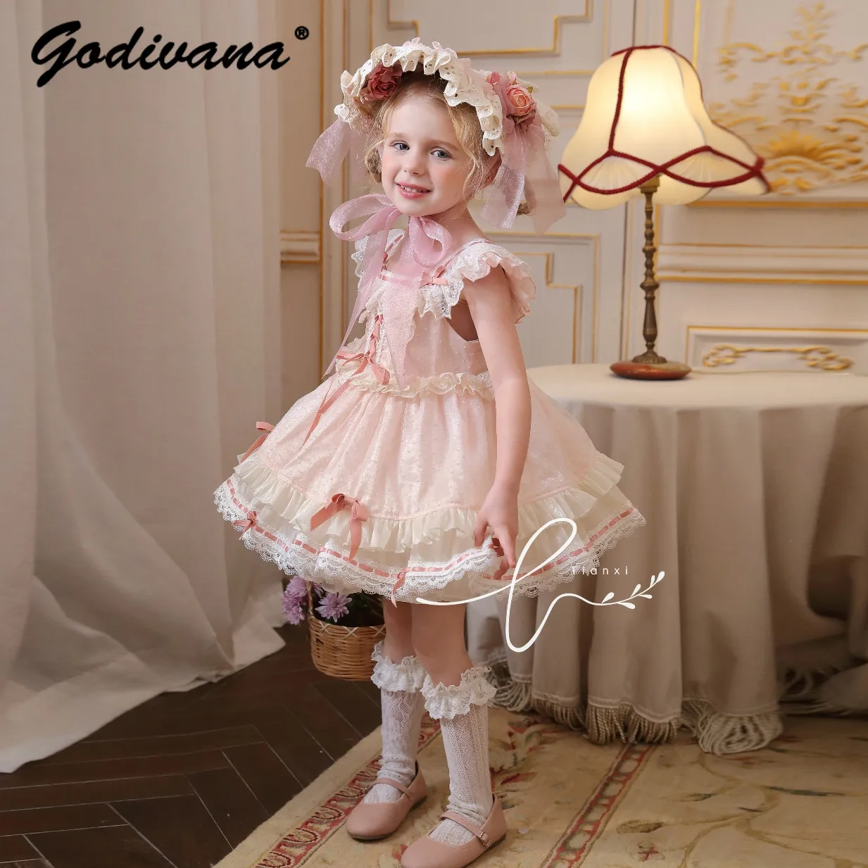 Girls Sweet Spaghetti Strap Lolita Princess Dress Summer New 2026 French Style Kids Lace Mesh Feifei Sleeve Bow Ruffle Tutu Gown
Girls Sweet Spaghetti Strap Lolita Princess Dress Summer New 2026 French Style Kids Lace Mesh Feifei Sleeve Bow Ruffle Tutu Gown