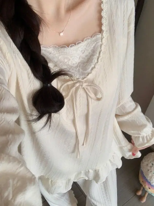 Sweet Princess Style Pure Cotton Sleepwear Set with Chest Pad Long Sleeve Long Pants Home Clothes for Ladies Autumn New Arrival
Sweet Princess Style Pure Cotton Sleepwear Set with Chest Pad Long Sleeve Long Pants Home Clothes for Ladies Autumn New Arrival