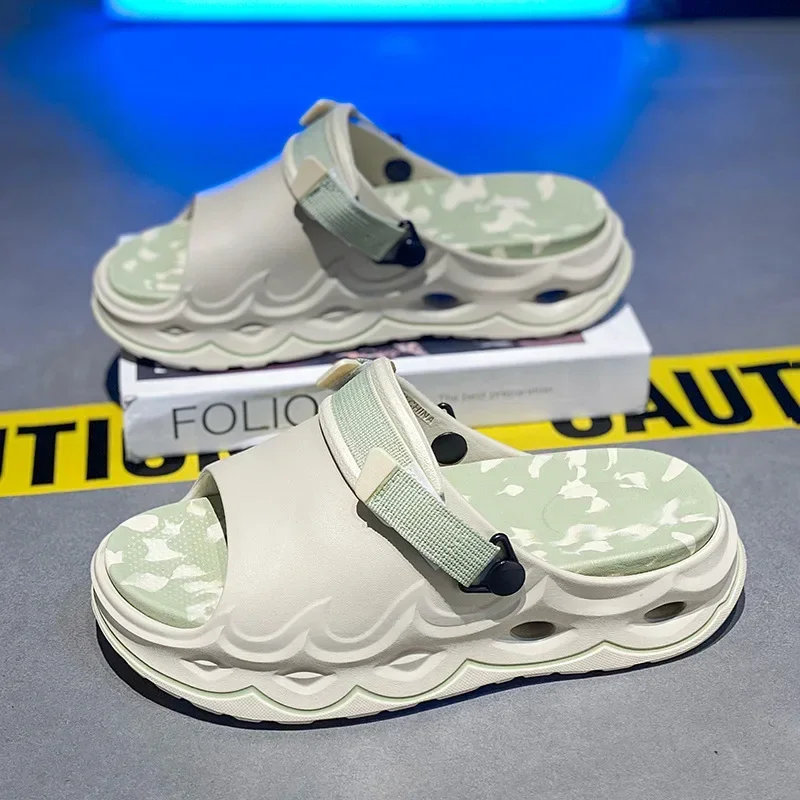 Новые высококачественные быстросохнущие сандалии летом с разноцветными удобными мягкими, износостойкими и противоскользящими свойствами.
Новые высококачественные быстросохнущие сандалии летом с разноцветными удобными мягкими, износостойкими и противоскользящими свойствами.