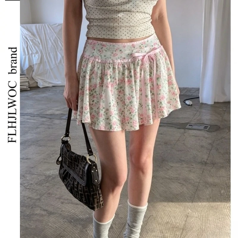 Sweet Floral Chiffon Mini Skirt Women Summer Holiday Date Girls Fresh High Waist Slimming Skirt with Tie Bow Knot Short Skirts
Sweet Floral Chiffon Mini Skirt Women Summer Holiday Date Girls Fresh High Waist Slimming Skirt with Tie Bow Knot Short Skirts
