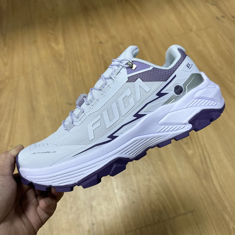 New summer hot neutral durable lightweight hiking shoes outdoor sports mountaineering hunting sneakers Very good
New summer hot neutral durable lightweight hiking shoes outdoor sports mountaineering hunting sneakers Very good