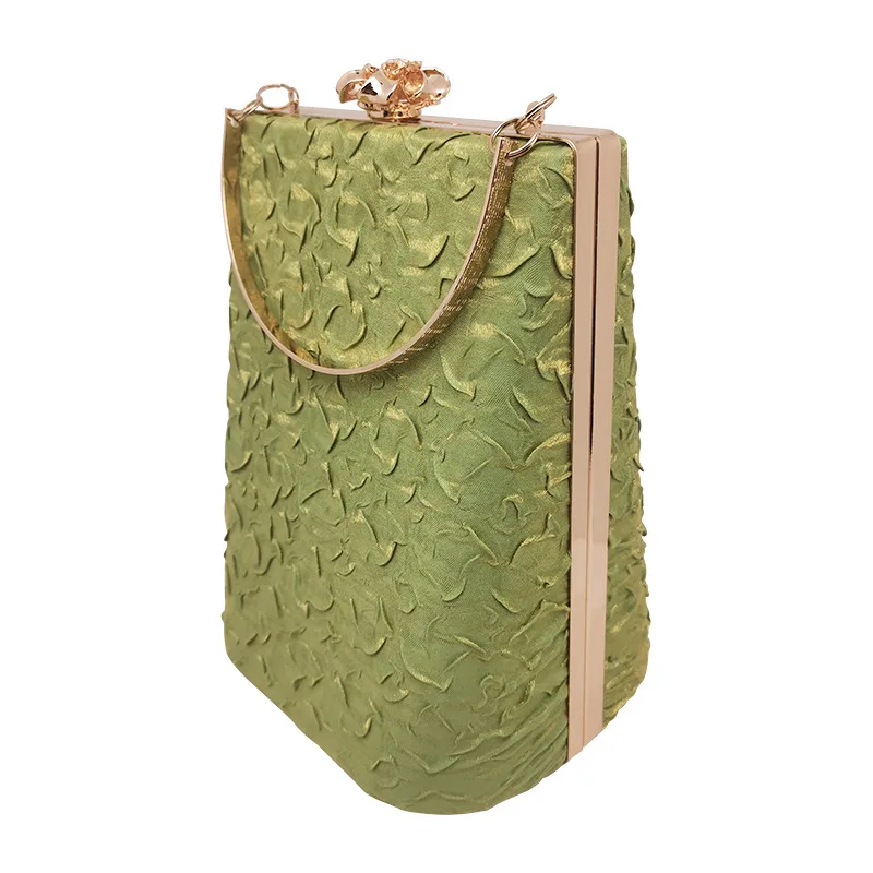 2025New trend ladies' evening bags, large-capacity dress bags, solid-color pleated banquet bags
2025New trend ladies' evening bags, large-capacity dress bags, solid-color pleated banquet bags